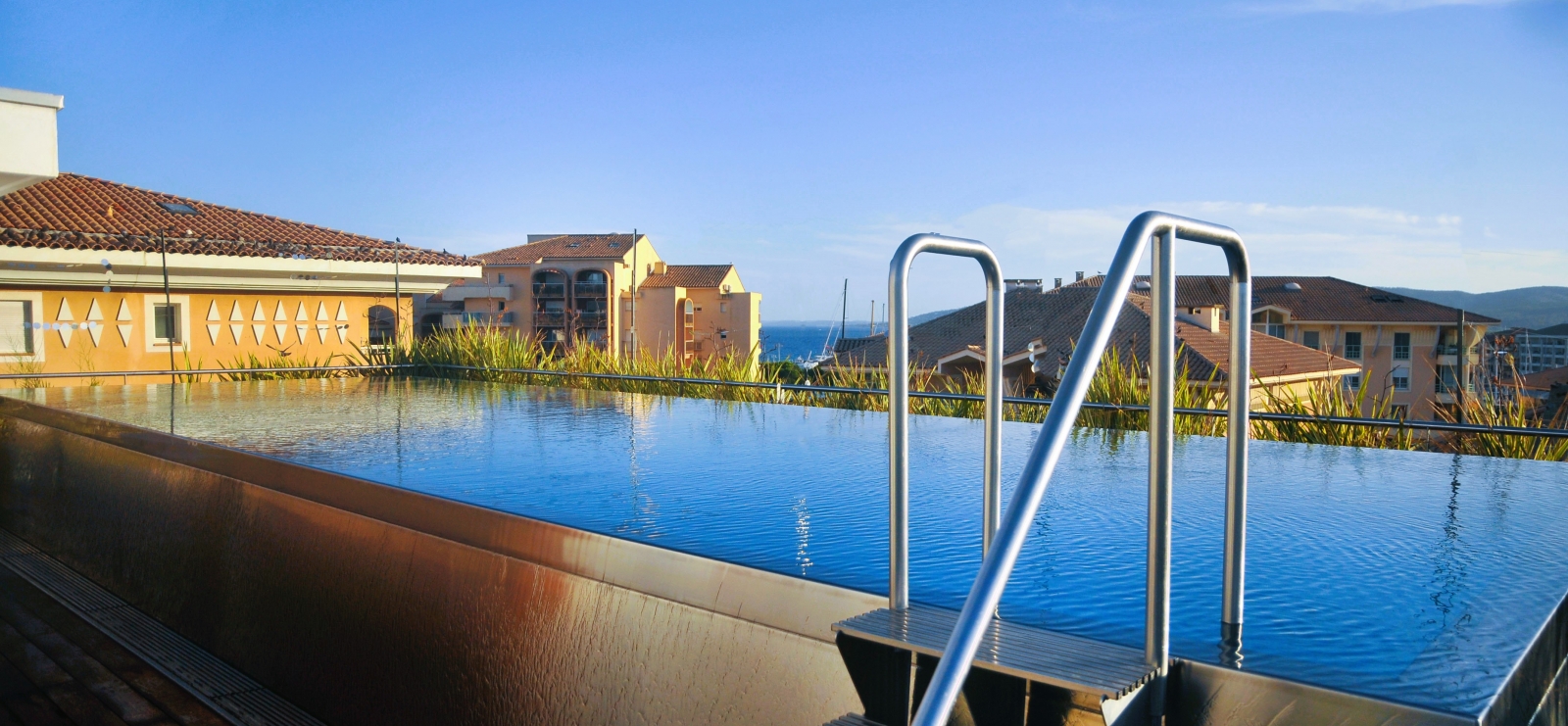 Résidence de tourisme Villa Romana fréjus piscine