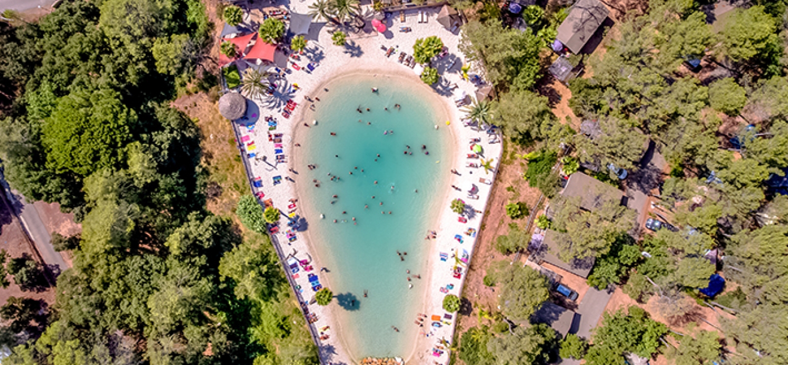 Camping La pierre verte vue lagon drone