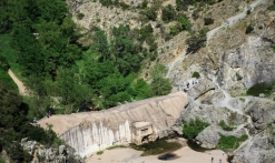 Balade pédestre – LE BARRAGE DE MALPASSET : AU COEUR D'UNE CATASTROPHE